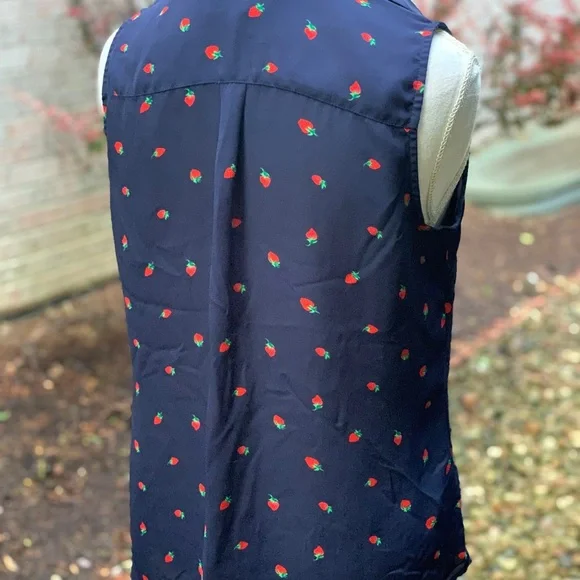 Banana Republic Blue Sleeveless Blouse with Notched Collar - Picture 2 of 5